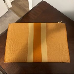 EUC ROTHY’S WRISTLET; perfect bag to hold everything without a purse